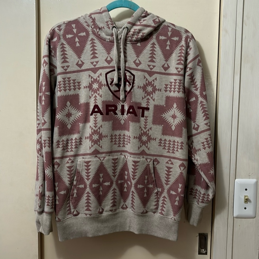 medium ariat hoodie